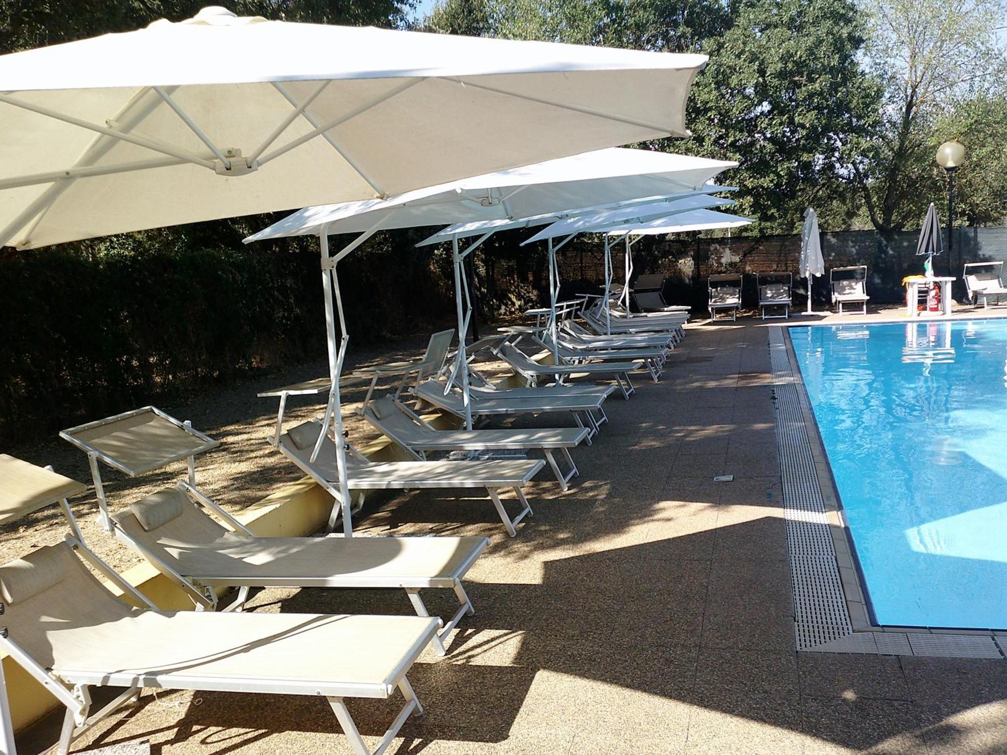 Nuraghe Ruiu Camping & Bungalow Norbello المظهر الخارجي الصورة